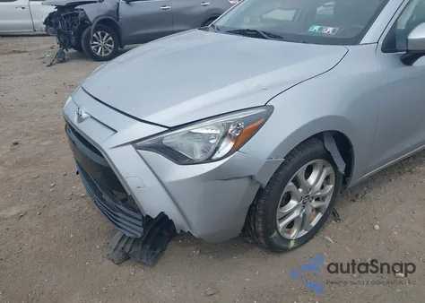 2017 Toyota Yaris Ia z USA, uszkodzony, nr VIN 3MYDLBYV6HY151898